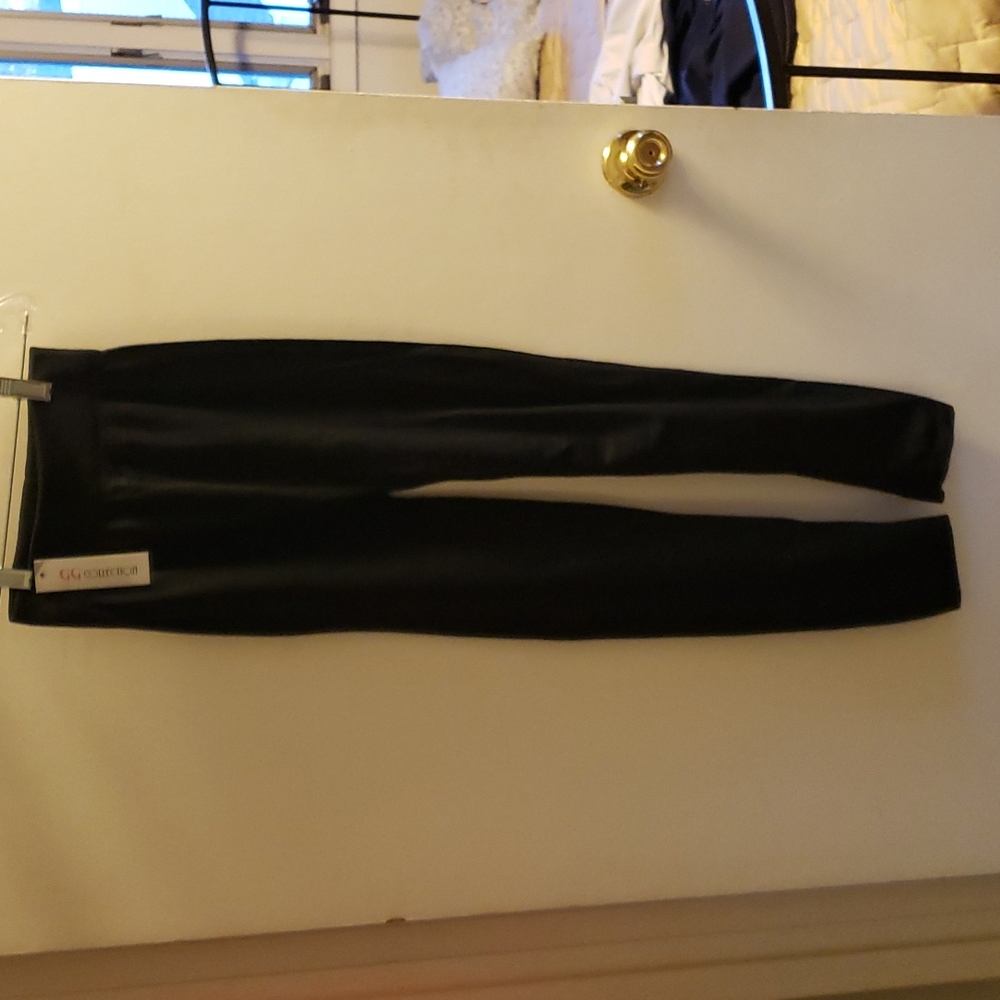 Black leggings